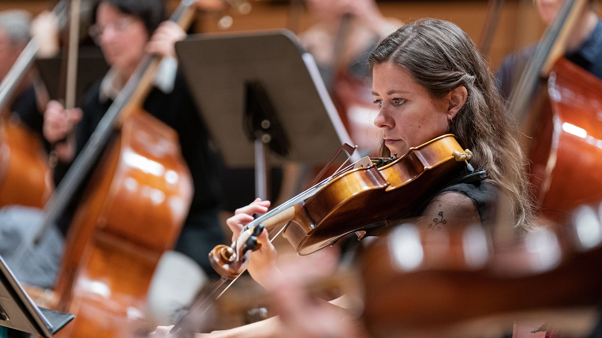 Image de Christine jouant de l'alto